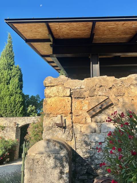 Transformation et aménagement d'une Bastide à Grignan - Drôme Provençale, par DJAA Architectes