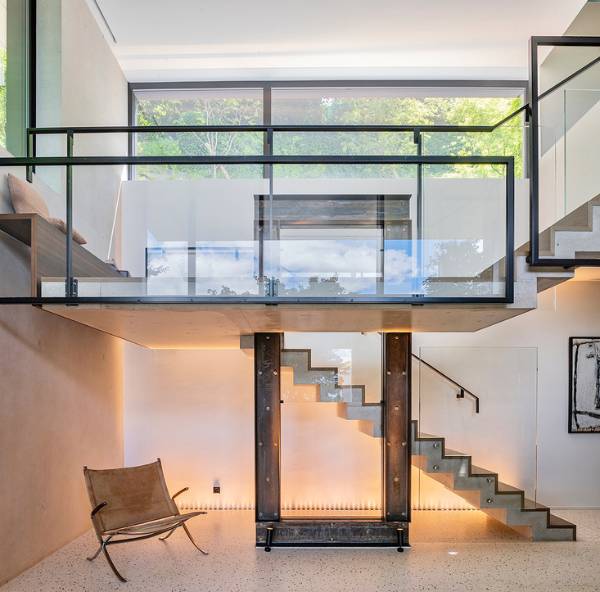 Entrée lumineuse pour des bureaux réalisés par DJAA Architectes